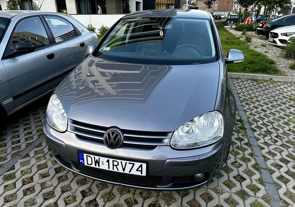 Volkswagen Golf cena 17900 przebieg: 305000, rok produkcji 2006 z Łódź małe 172